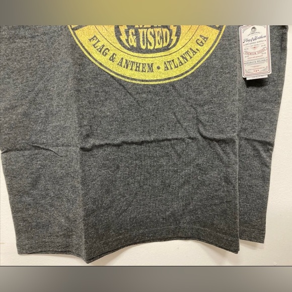 Flag & Anthem Mens T-Shirt Medium Dark Grey Graphic Tee Short Sleeve Guitar NWT - Picture 6 of 10